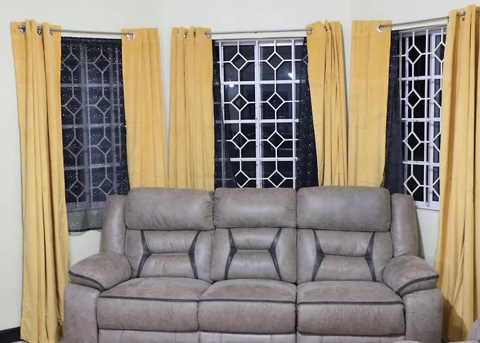 A Luxurious 4-bedroom Private With Games Room, Theatre & Modern Art Villa
