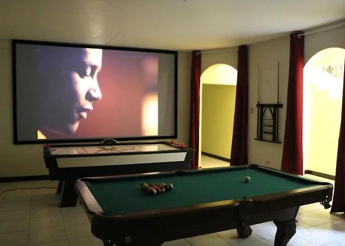 A Luxurious 4-bedroom Private With Games Room, Theatre & Modern Art Villa *